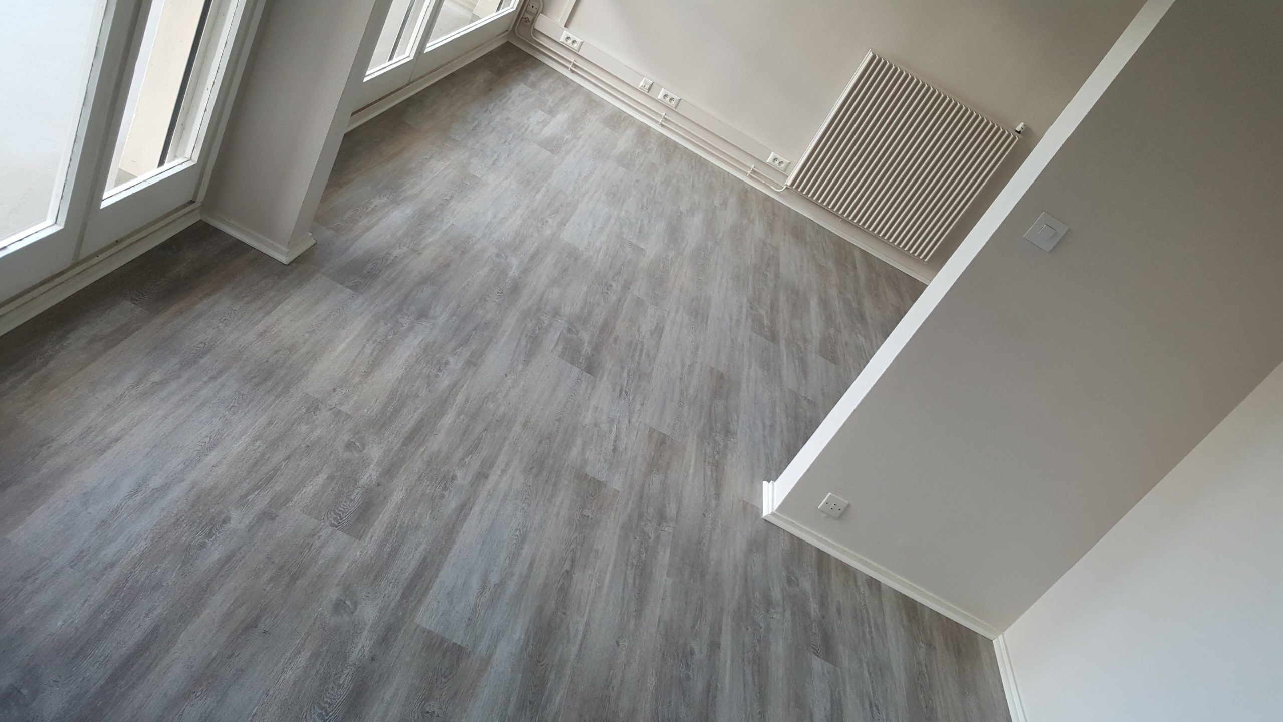 Pose de parquet flottant sur moquette rase HFSERVICES